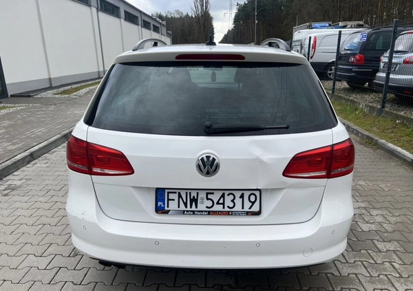 Volkswagen Passat cena 21500 przebieg: 307246, rok produkcji 2011 z Szamocin małe 529